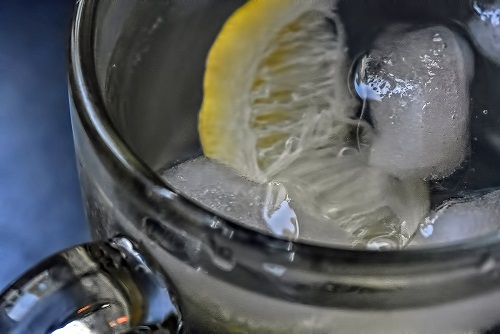 Water, Ice, and Lemon
