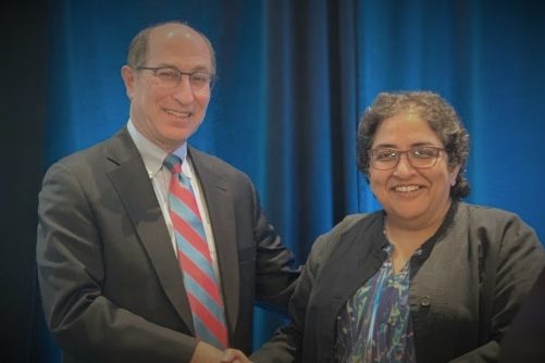Lee Kaplan Presents the Blackburn Foundation Lecture Award to Sadaf Farooqi